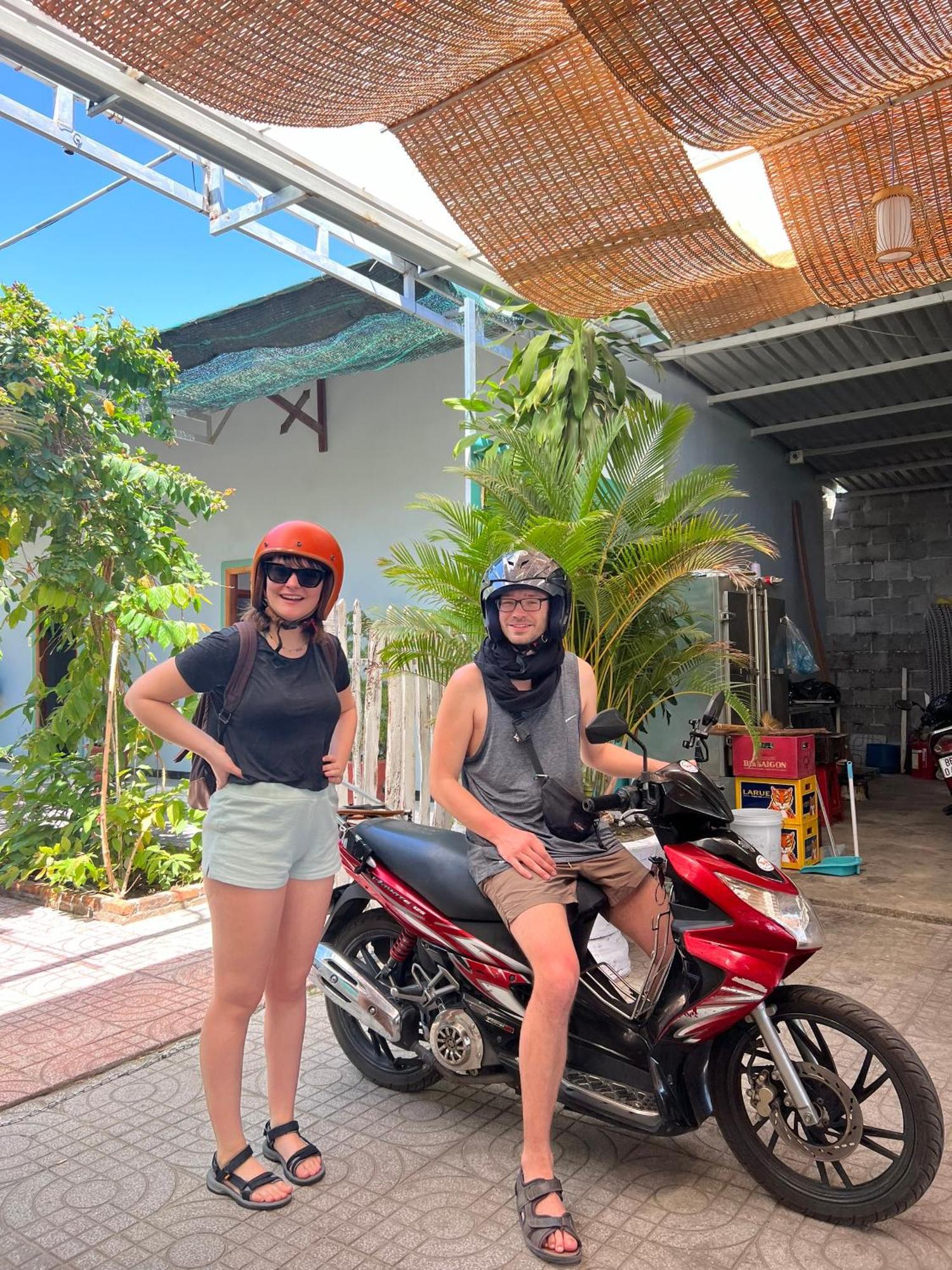 Dai Duong La Gi Homestay & Coffee Esterno foto